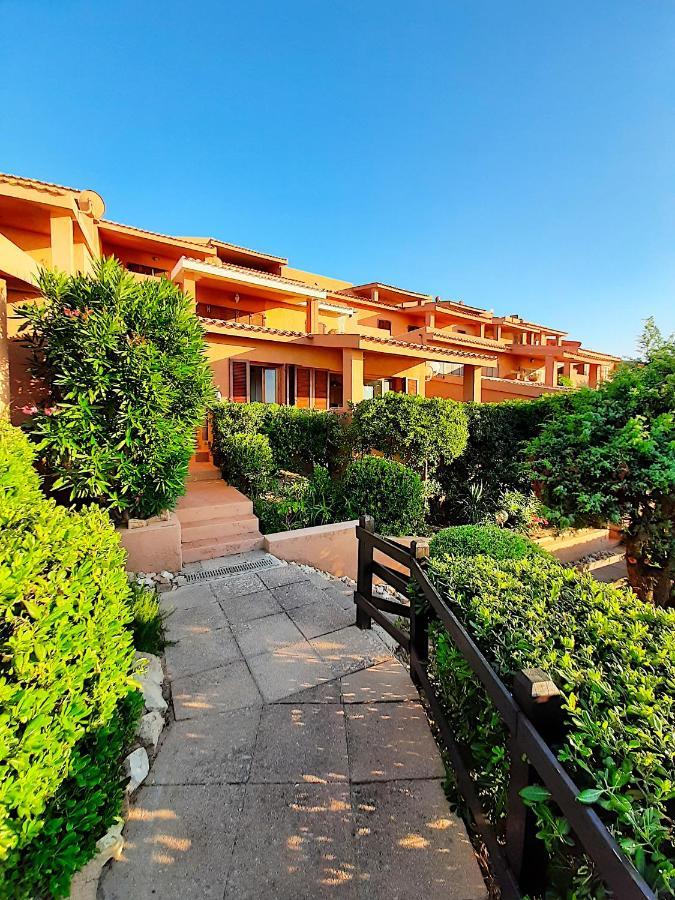 Villino Vista Mare Apartment Costa Paradiso Bagian luar foto